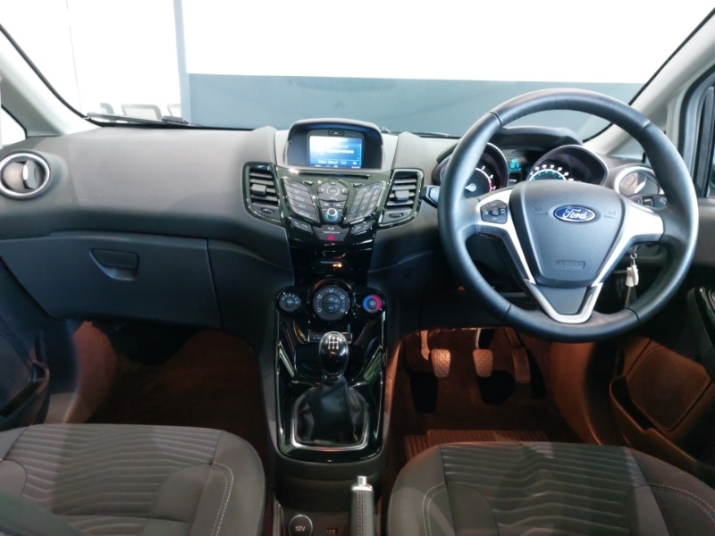 Used Ford Fiesta 2017 for sale - 76629371: Photo 2