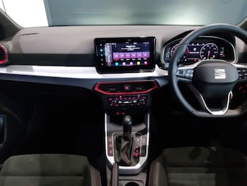 Used SEAT Arona 2023 for sale - 77126532: Photo