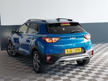 Used Kia Stonic 2022 for sale - 75476439: Photo