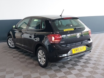 Used Volkswagen Polo 2018 for sale - 77988032: Photo
