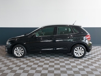 Used Volkswagen Polo 2018 for sale - 77988032: Photo