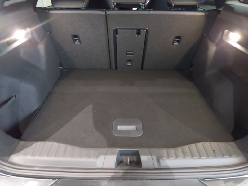 Used Ford Explorer 2025 for sale - 76816060: Photo 8