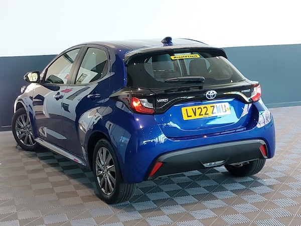 Used Toyota Yaris 2022 for sale - 76166271: Photo 3