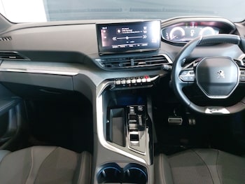 Used Peugeot 5008 2023 for sale - 79492933: Photo