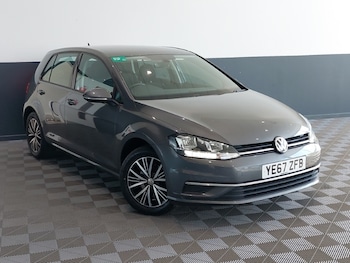 Used Volkswagen Golf 2017 for sale - 78203317: Photo