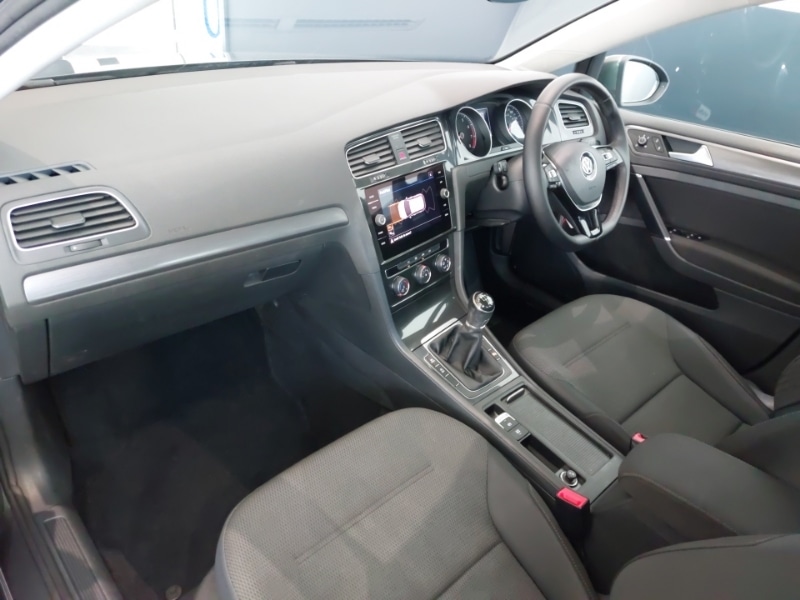 Used Volkswagen Golf 2017 for sale - 78203317: Photo 5