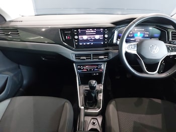 Used Volkswagen Polo 2023 for sale - 77656902: Photo