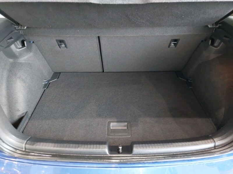 Used Volkswagen Polo 2023 for sale - 77656902: Photo 8