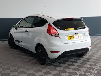 Used Ford Fiesta 2014 for sale - 79243485: Photo