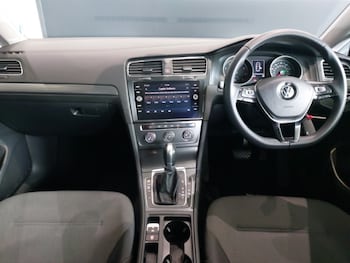 Used Volkswagen Golf 2018 for sale - 79480994: Photo