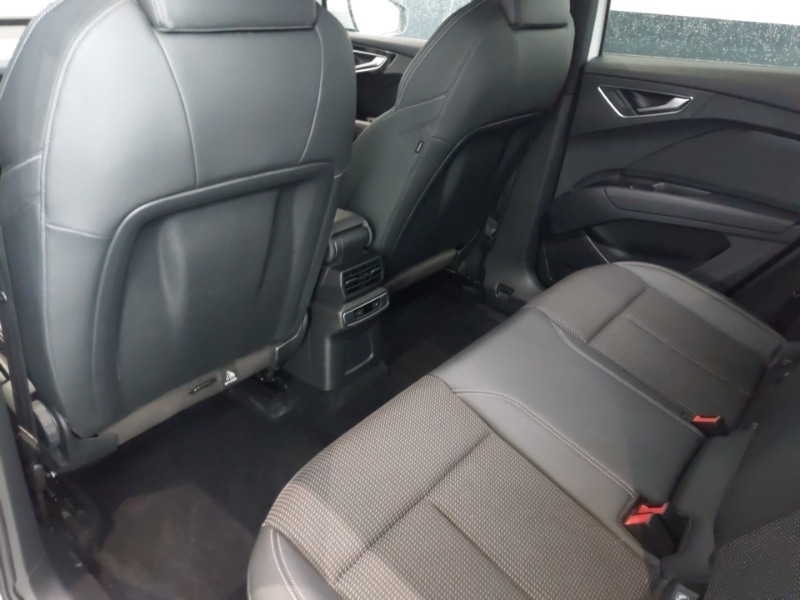 Used Audi Q4 e-tron 2023 for sale - 77816201: Photo 6