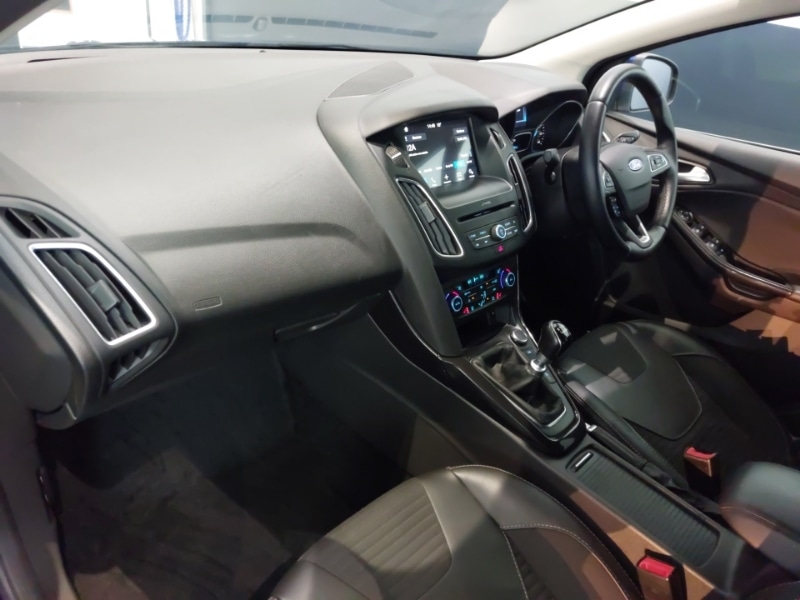 Used Ford Focus 2017 for sale - 77495481: Photo 5