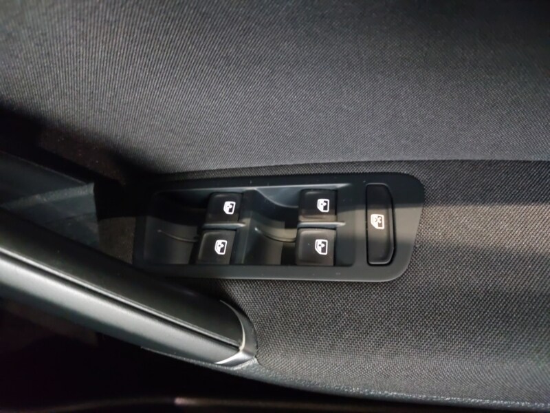 Used Volkswagen Golf 2018 for sale - 76749201: Photo 19