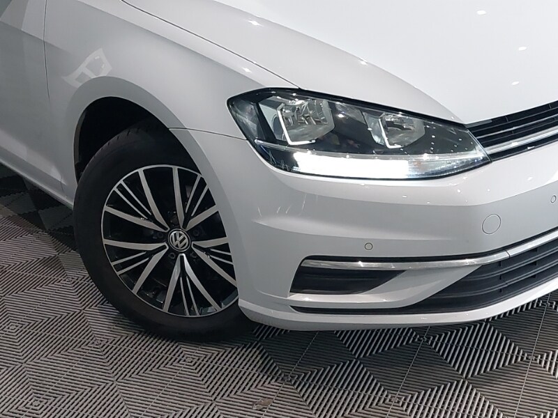 Used Volkswagen Golf 2018 for sale - 76749201: Photo 9