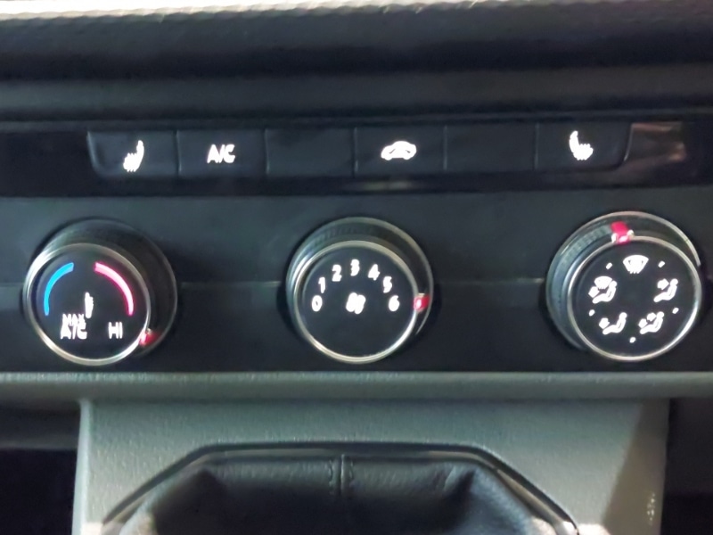 Used Volkswagen Transporter 2023 for sale - 77852506: Photo 17