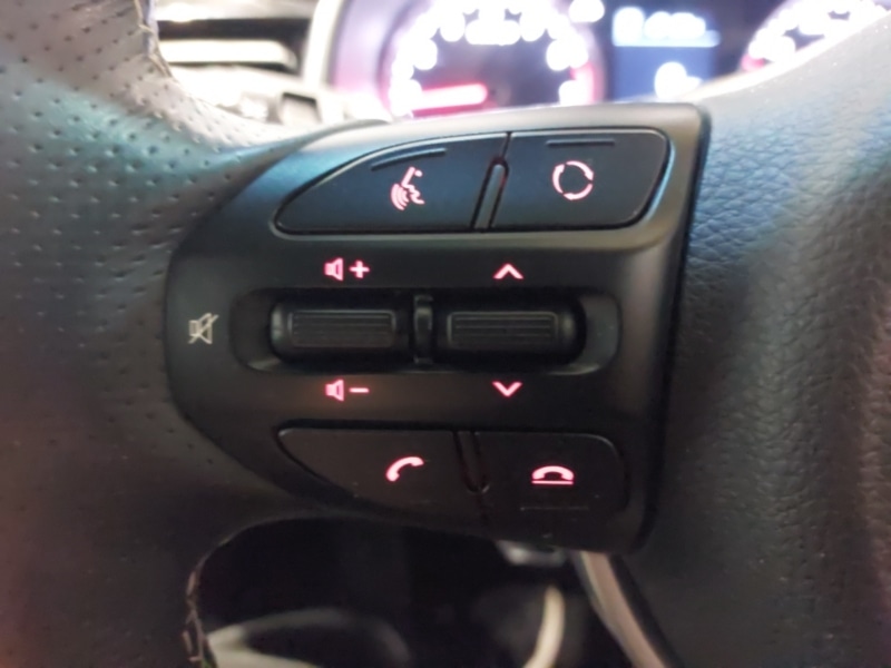 Used Kia Stonic 2020 for sale - 77289792: Photo 14