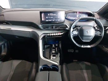 Used Peugeot 5008 2023 for sale - 79443544: Photo