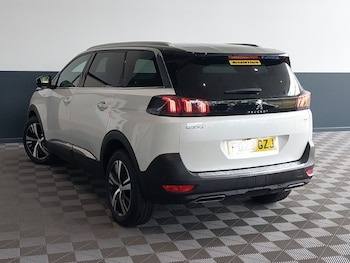 Used Peugeot 5008 2023 for sale - 79443544: Photo