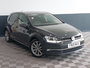 Used Volkswagen Golf 2019 for sale - 78533063: Photo