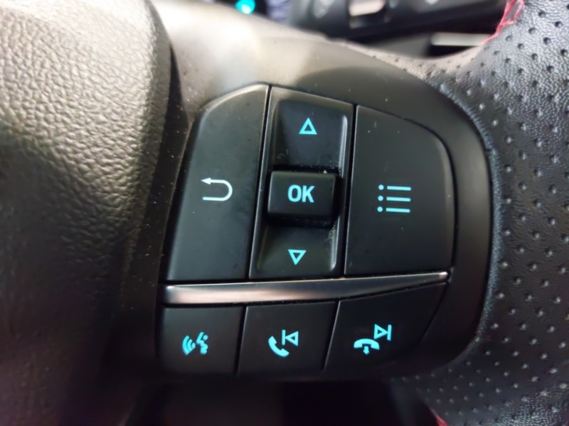 Used Ford Focus 2023 for sale - 76970397: Photo 15