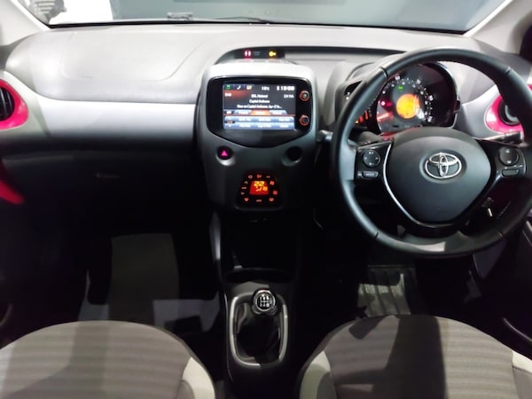 Used Toyota AYGO 2018 for sale - 76183465: Photo 2