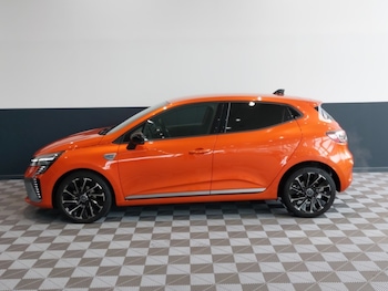 Used Renault Clio 2024 for sale - 76166026: Photo 4