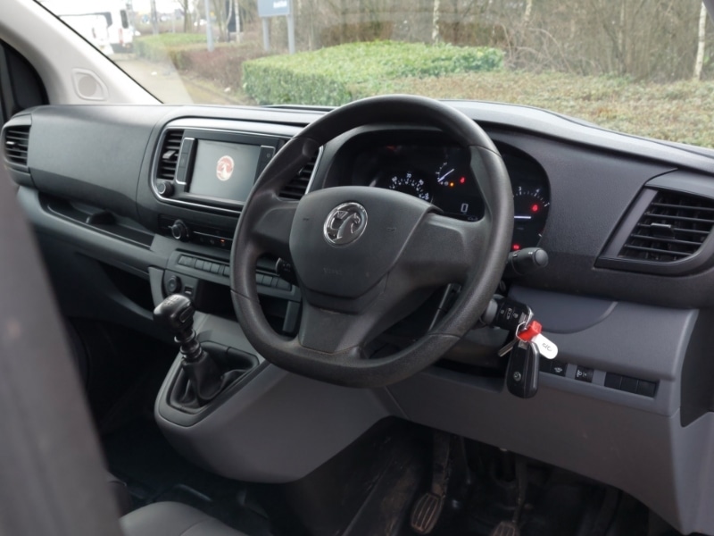 Used Vauxhall Vivaro 2021 for sale - 77938960: Photo 2