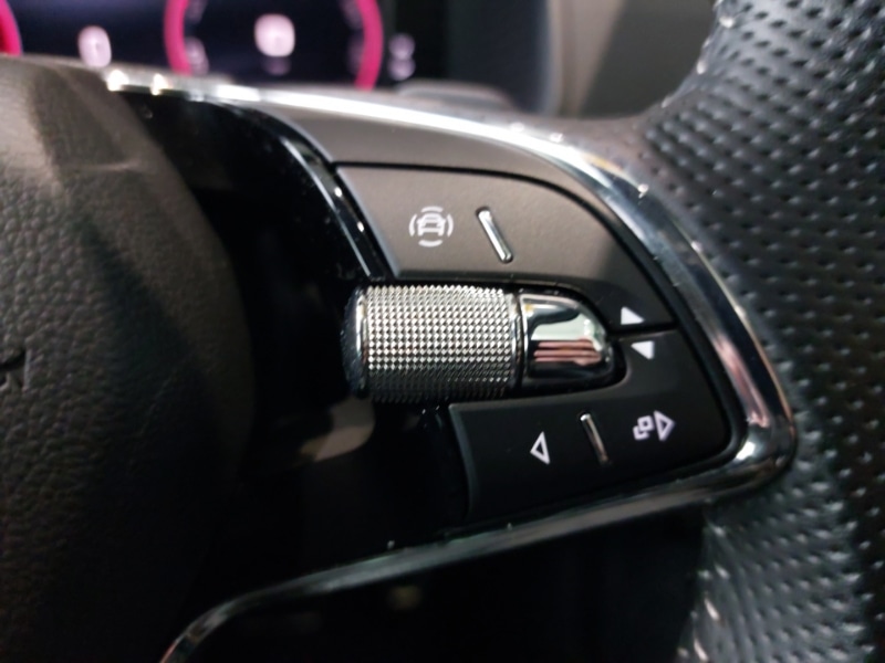 Used Skoda Karoq 2024 for sale - 76651816: Photo 16