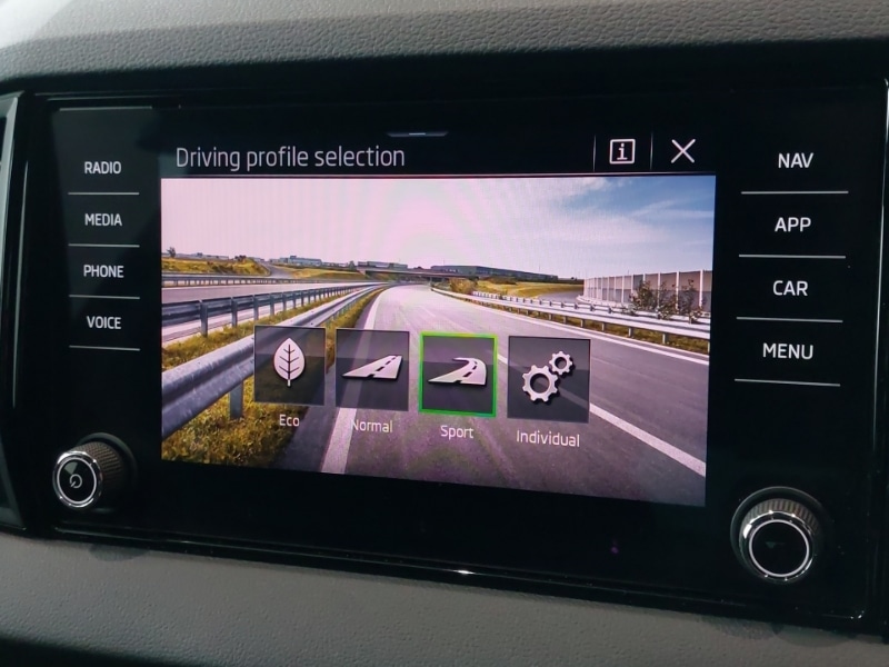 Used Skoda Karoq 2024 for sale - 76651816: Photo 17