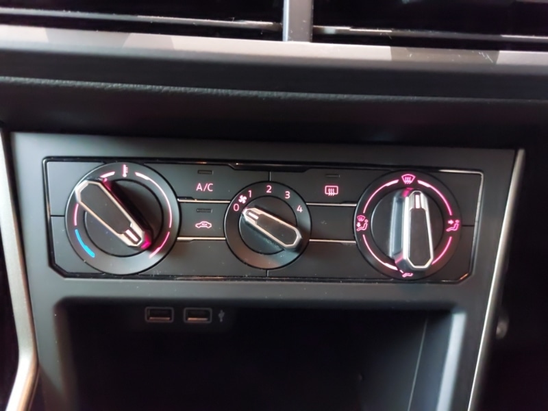 Used Volkswagen Polo 2018 for sale - 77070342: Photo 19