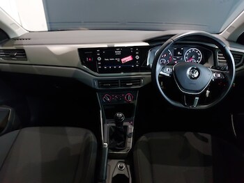 Used Volkswagen Polo 2018 for sale - 77070342: Photo