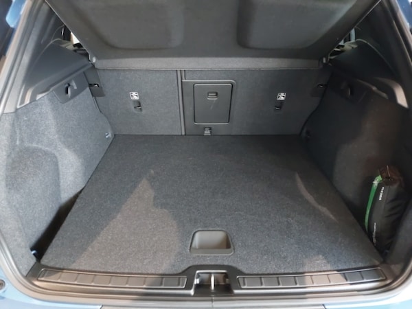 Used Volvo XC40 2022 for sale - 76262104: Photo 8