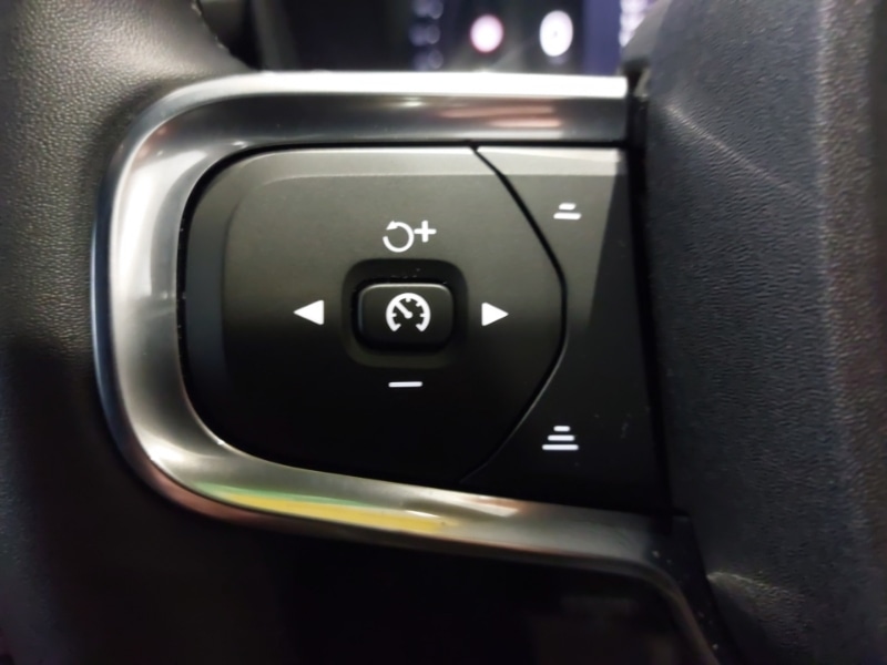 Used Volvo XC40 2025 for sale - 76925047: Photo 14