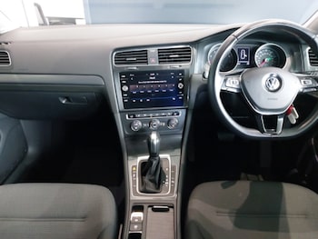 Used Volkswagen Golf 2020 for sale - 75989047: Photo