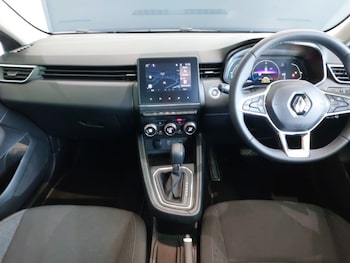 Used Renault Clio 2023 for sale - 78653773: Photo