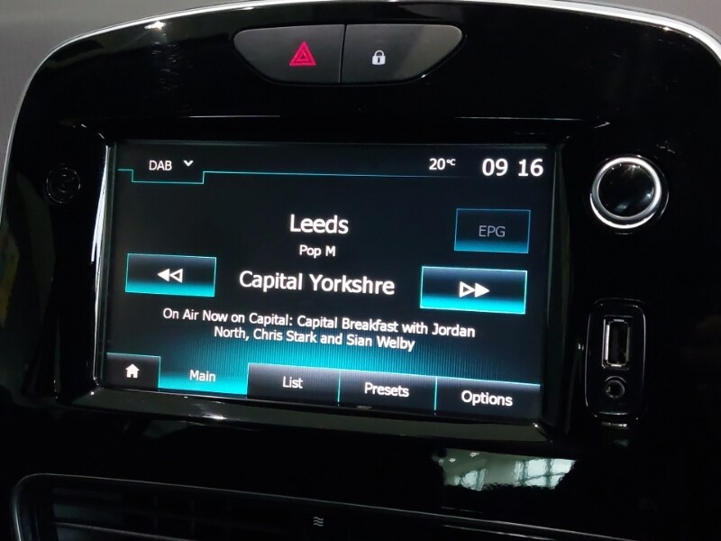 Used Renault Clio 2017 for sale - 77652165: Photo 10