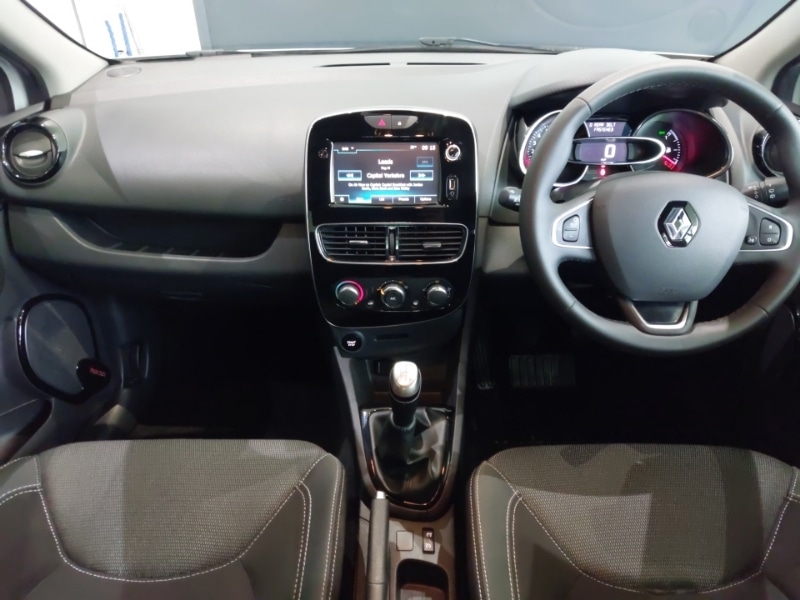 Used Renault Clio 2017 for sale - 77652165: Photo 2