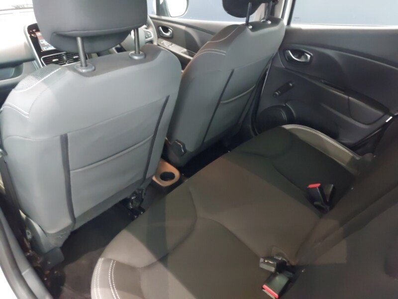 Used Renault Clio 2017 for sale - 77652165: Photo 6