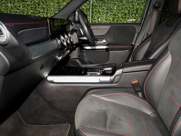 Used Mercedes-Benz EQB 2022 for sale - 76233843: Photo 2