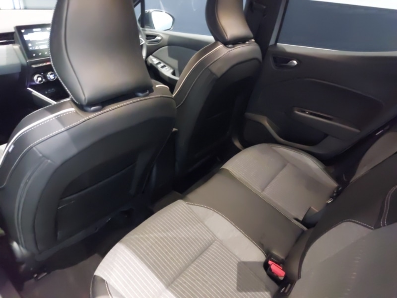 Used Renault Clio 2025 for sale - 77325242: Photo 6