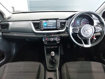 Used Kia Stonic 2018 for sale - 75530690: Photo