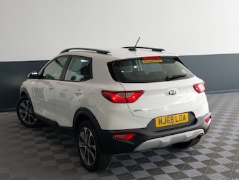Used Kia Stonic 2018 for sale - 75530690: Photo