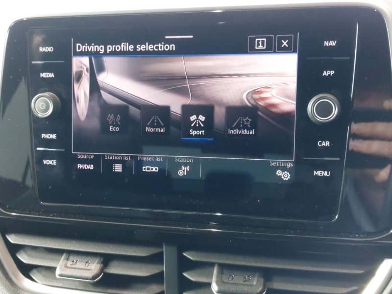 Used Volkswagen T-Roc 2022 for sale - 78156163: Photo 16