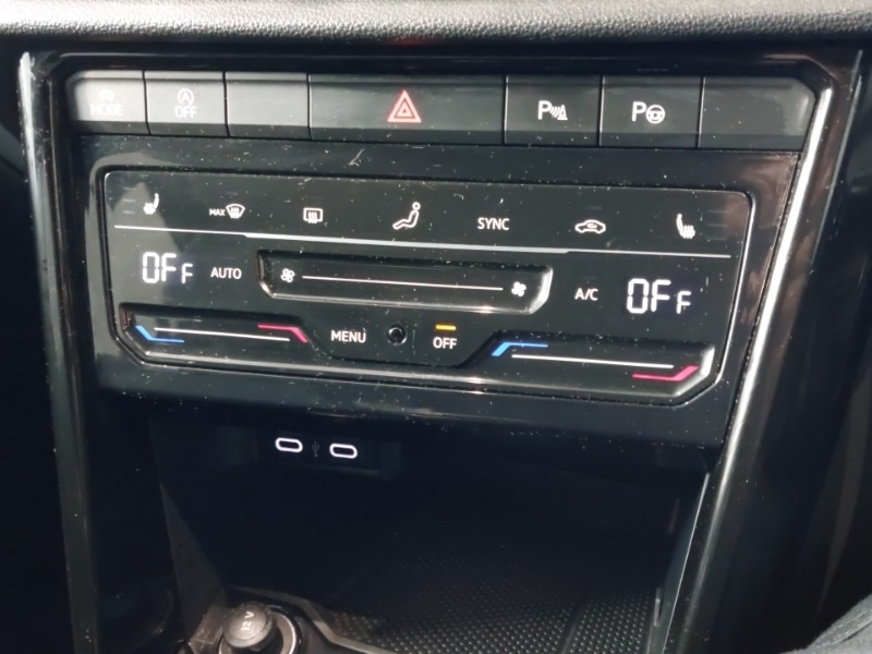 Used Volkswagen T-Roc 2022 for sale - 78156163: Photo 17