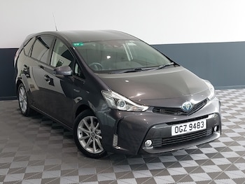 Used Toyota Prius+ 2019 for sale - 75652443: Photo