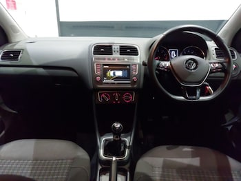 Used Volkswagen Polo 2016 for sale - 77028486: Photo