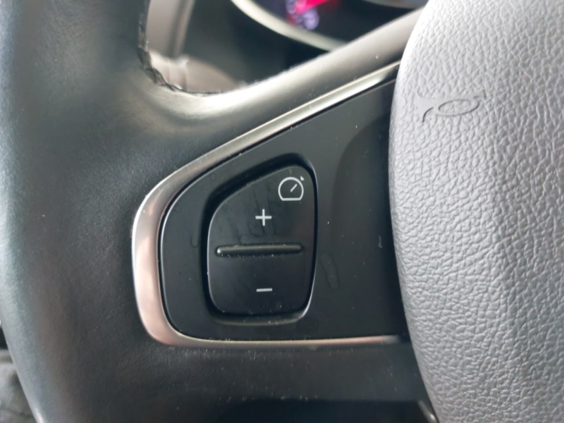 Used Renault Clio 2019 for sale - 77852503: Photo 14