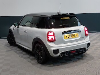 Used MINI Hatch 2019 for sale - 77338532: Photo