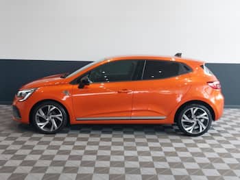 Used Renault Clio 2023 for sale - 79659767: Photo