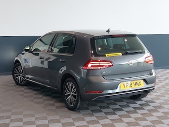 Used Volkswagen Golf 2018 for sale - 79056664: Photo